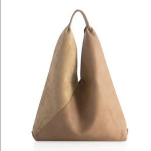 New Shiraleah Chicago bag. Never used. In original bag.